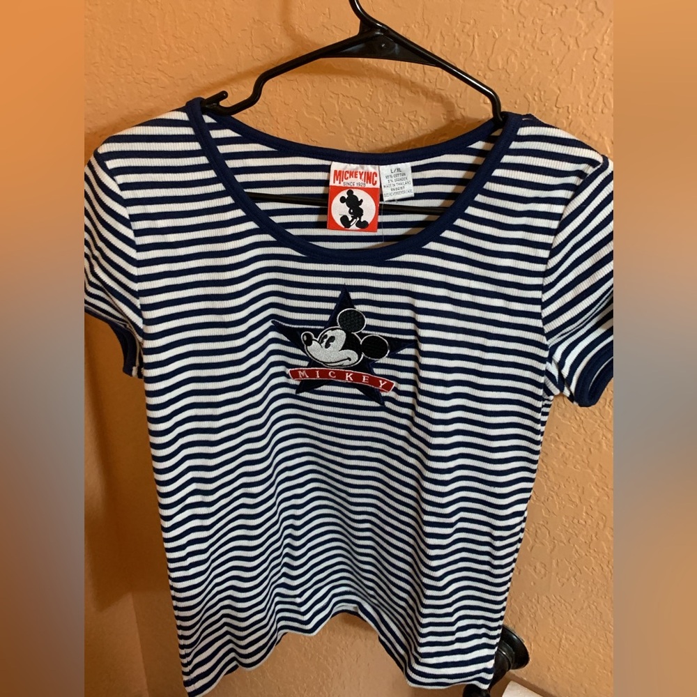 Vintage Mickey Inc. deadstock navy&white striped shirt.